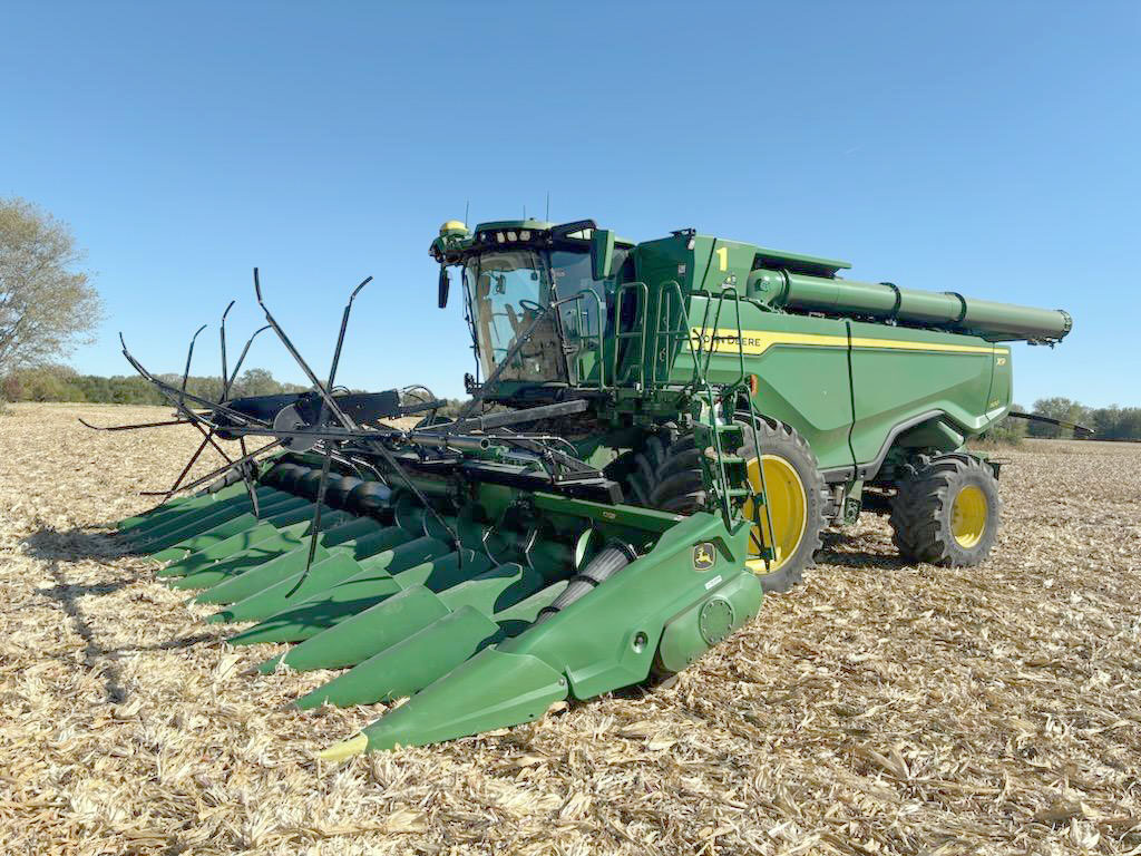 Meteer Down Corn Reel installed on modern John Deere harvesting equipment